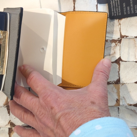 MCM Arch Gray / Navy mini Wallet  full inclusion - Picture 5 of 12